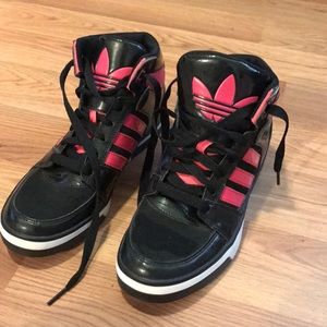Women's Adidas Raleigh Mid Athletic Shoes
